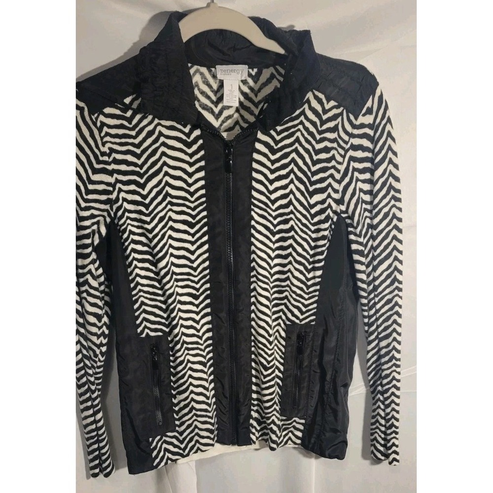 Chico's Zenergy Jacket Size 1 S Small Geometric Print  Sweater‎ Cozy Zip Up Vtg